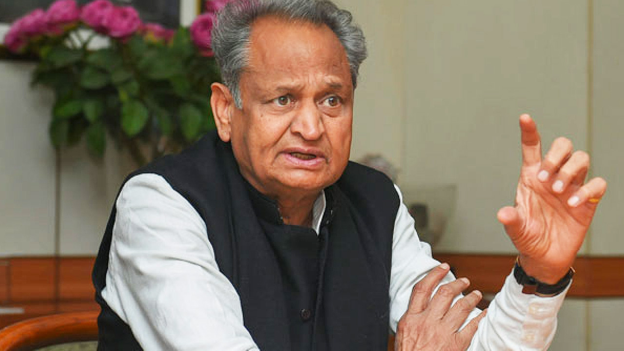 Cong govt to complete full term in Rajasthan: Gehlot