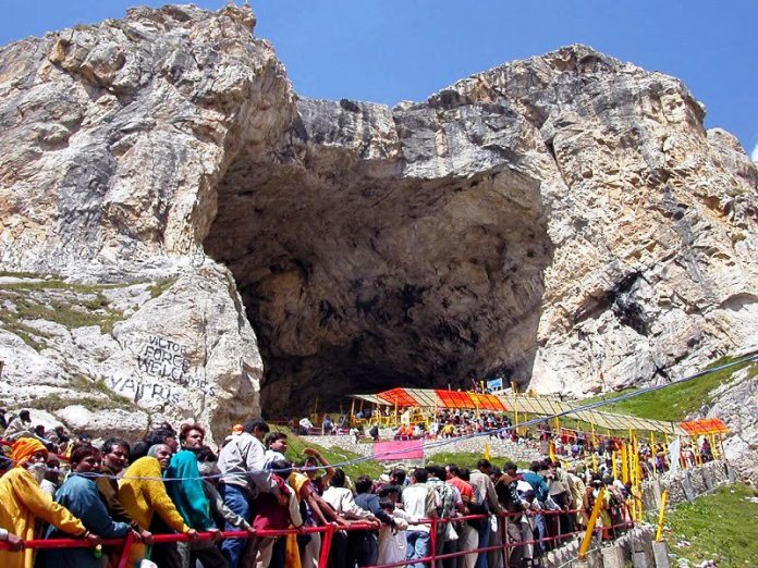 Amarnath yatra resumes after 3 days as weather improves