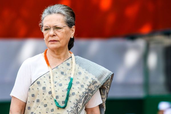 We must send message of unity from Udaipur: Sonia at CWC
