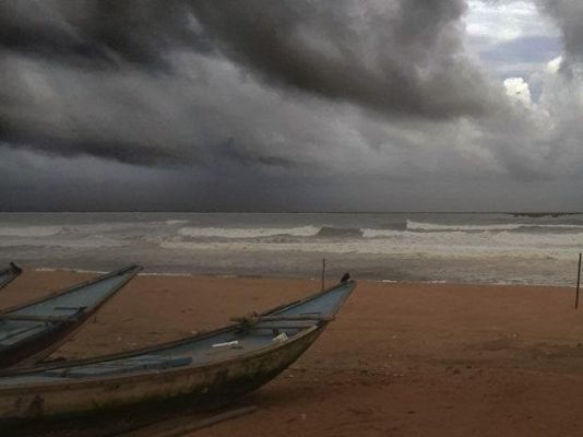 Cyclone Asani nears east coast, starts losing steam: IMD