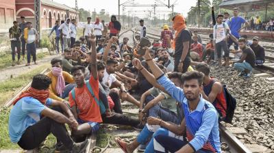 Protests against ‘Agnipath’ scheme continue in Bihar, traffic disrupted