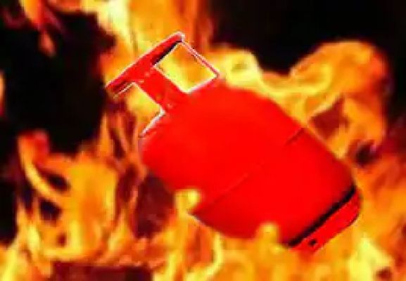 LPG cylinder explosion In Bihar  30 people injured 