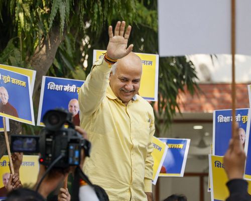 Excise policy case: SC agrees to hear bail plea of Sisodia during the day